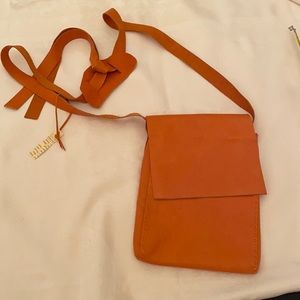 Unique artisan created leather purse (OLCC-AF)